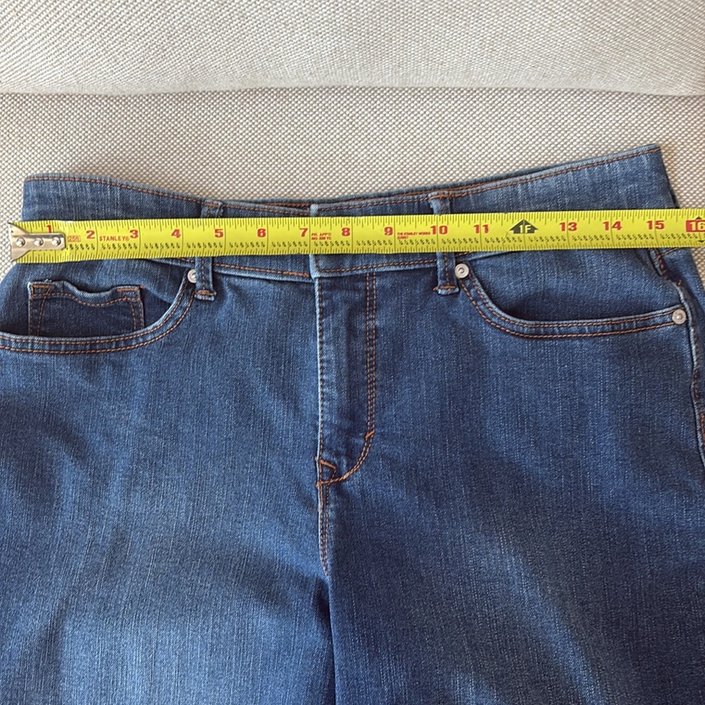 Gloria Vanderbilt Jean capris. - Picture 7 of 7